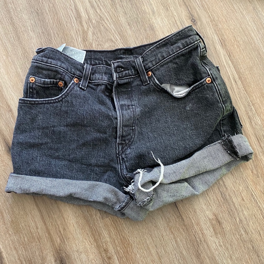 Levi’s faded black shorts